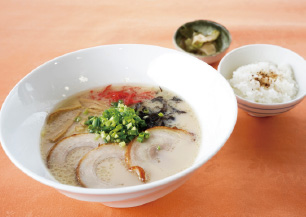 豚骨ラーメン
