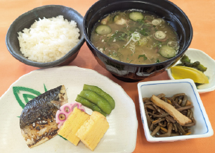 冷やし味噌汁定食